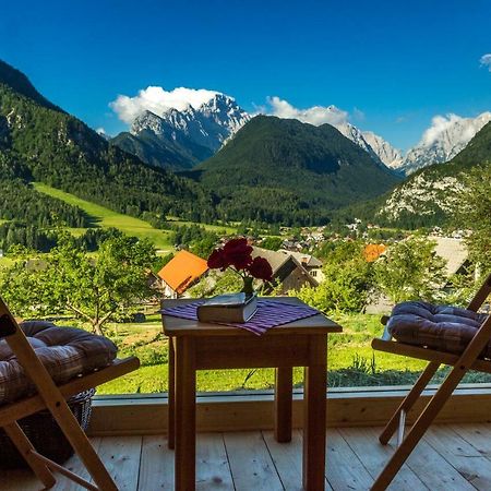 הוילה Dovje Mountain View Glamping מראה חיצוני תמונה