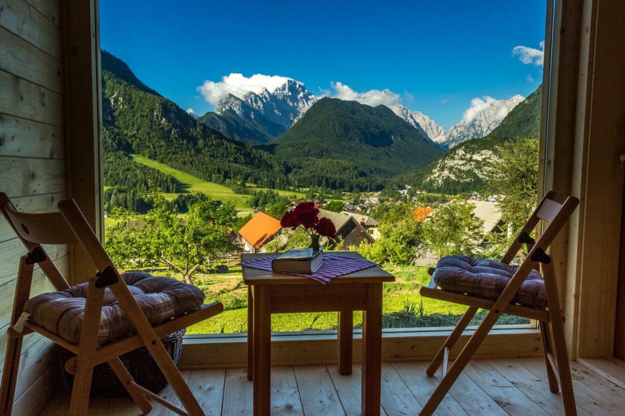 הוילה Dovje Mountain View Glamping מראה חיצוני תמונה