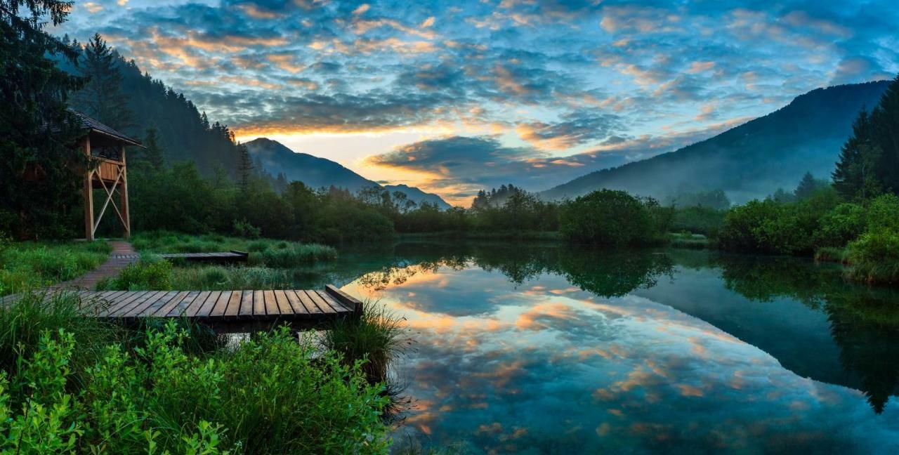 הוילה Dovje Mountain View Glamping מראה חיצוני תמונה