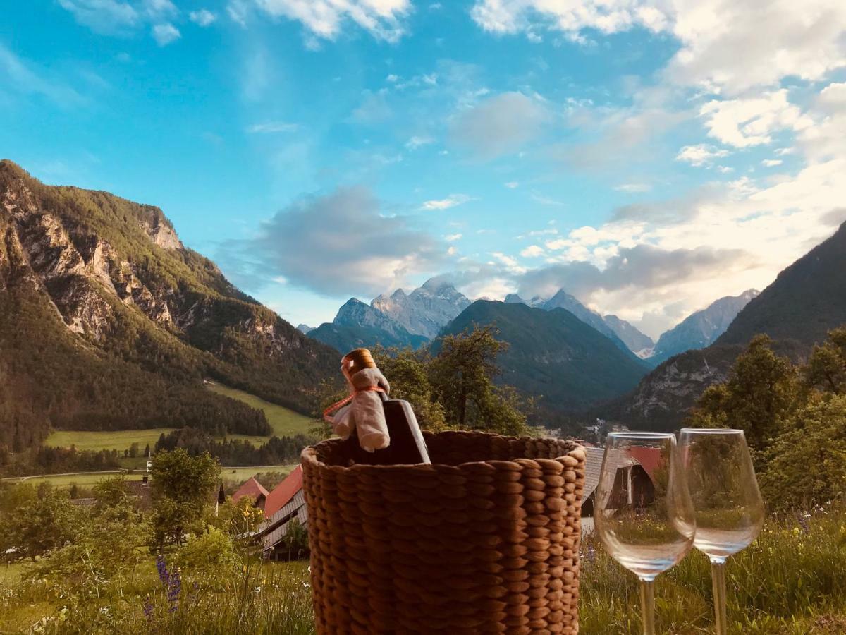 הוילה Dovje Mountain View Glamping מראה חיצוני תמונה